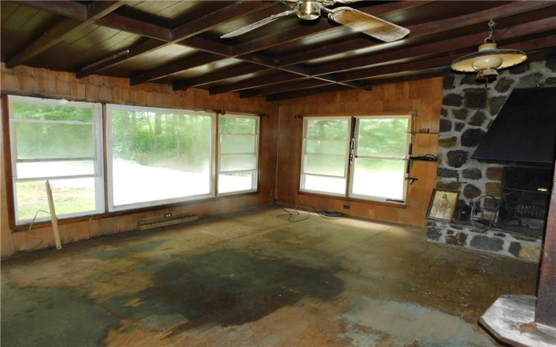 170 Maple Summit Road, Mill Run, 15464, 2 Bedrooms Bedrooms, ,1 BathroomBathrooms,Residential,For Sale,Maple Summit Road,1761065