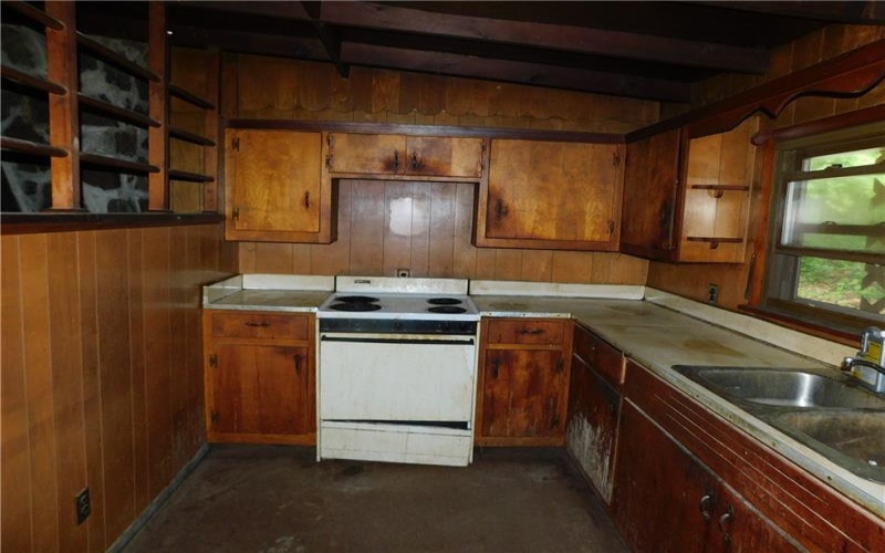 170 Maple Summit Road, Mill Run, 15464, 2 Bedrooms Bedrooms, ,1 BathroomBathrooms,Residential,For Sale,Maple Summit Road,1761065