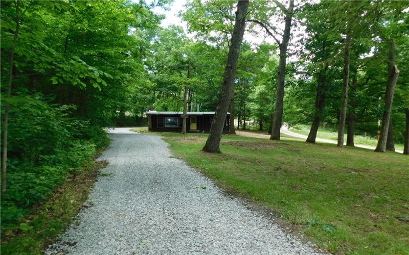 170 Maple Summit Road, Mill Run, 15464, 2 Bedrooms Bedrooms, ,1 BathroomBathrooms,Residential,For Sale,Maple Summit Road,1761065