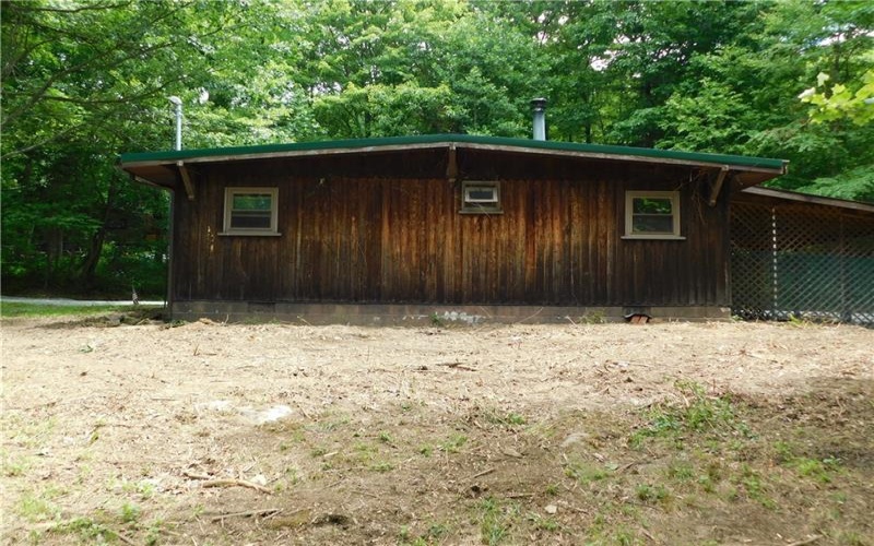 170 Maple Summit Road, Mill Run, 15464, 2 Bedrooms Bedrooms, ,1 BathroomBathrooms,Residential,For Sale,Maple Summit Road,1761065