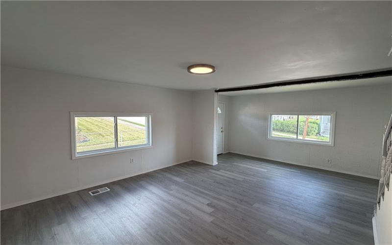 641 3rd St, Donora, 15033, 2 Bedrooms Bedrooms, 7 Rooms Rooms,1.1 BathroomsBathrooms,Residential,For Sale,3rd St,1761066