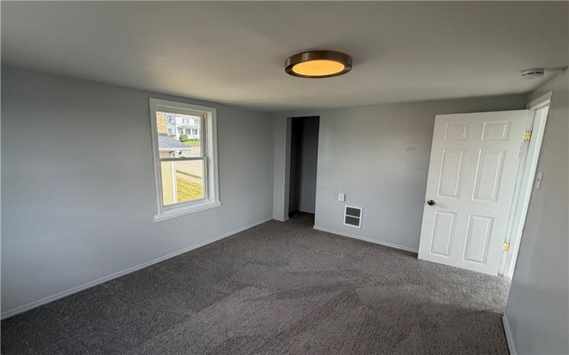 641 3rd St, Donora, 15033, 2 Bedrooms Bedrooms, 7 Rooms Rooms,1.1 BathroomsBathrooms,Residential,For Sale,3rd St,1761066