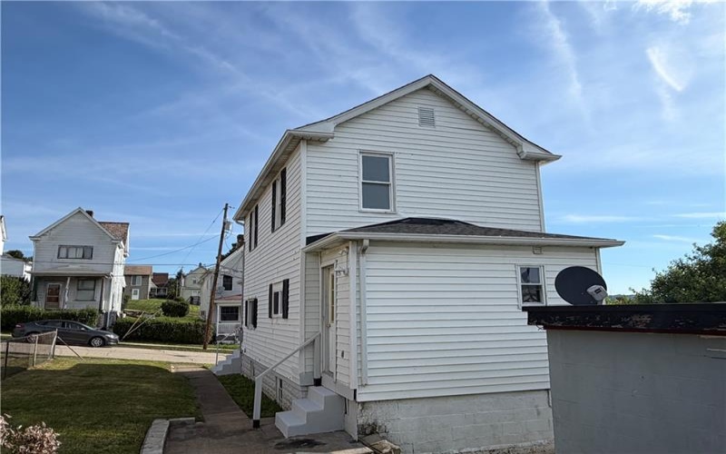 641 3rd St, Donora, 15033, 2 Bedrooms Bedrooms, 7 Rooms Rooms,1.1 BathroomsBathrooms,Residential,For Sale,3rd St,1761066