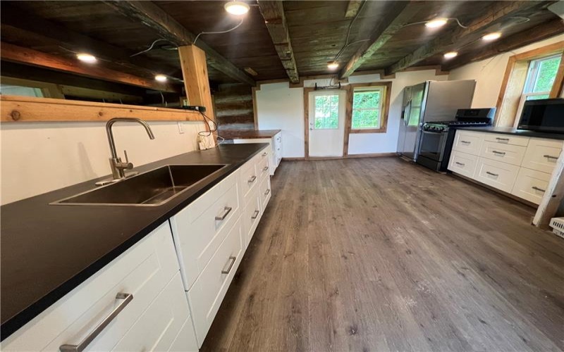 97 Wonsettler Rd, Scenery Hill, 15360, 2 Bedrooms Bedrooms, ,1 BathroomBathrooms,Lease,For Rent,Wonsettler Rd,1761022