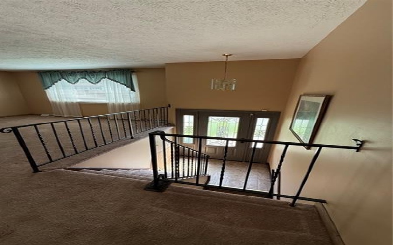 2805 Knights Ct, New Kensington, 15068, 3 Bedrooms Bedrooms, 7 Rooms Rooms,2.1 BathroomsBathrooms,Residential,For Sale,Knights Ct,1761038