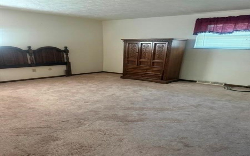 2805 Knights Ct, New Kensington, 15068, 3 Bedrooms Bedrooms, 7 Rooms Rooms,2.1 BathroomsBathrooms,Residential,For Sale,Knights Ct,1761038