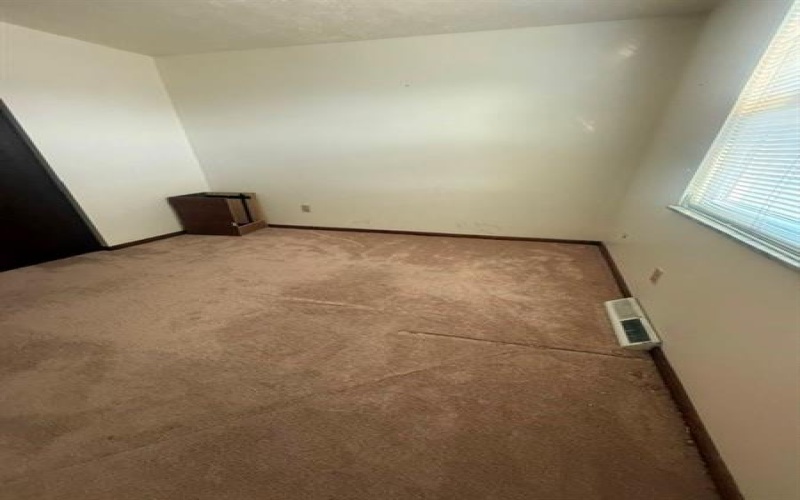 2805 Knights Ct, New Kensington, 15068, 3 Bedrooms Bedrooms, 7 Rooms Rooms,2.1 BathroomsBathrooms,Residential,For Sale,Knights Ct,1761038