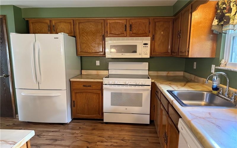 2805 Knights Ct, New Kensington, 15068, 3 Bedrooms Bedrooms, 7 Rooms Rooms,2.1 BathroomsBathrooms,Residential,For Sale,Knights Ct,1761038