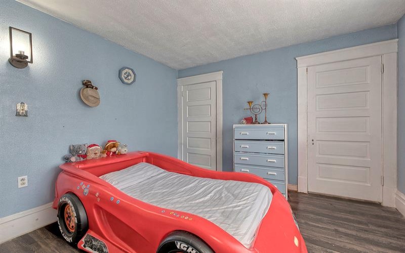 205 3rd STREET, Jeanette, 15644, 4 Bedrooms Bedrooms, ,2.1 BathroomsBathrooms,Residential,For Sale,3rd,1761281