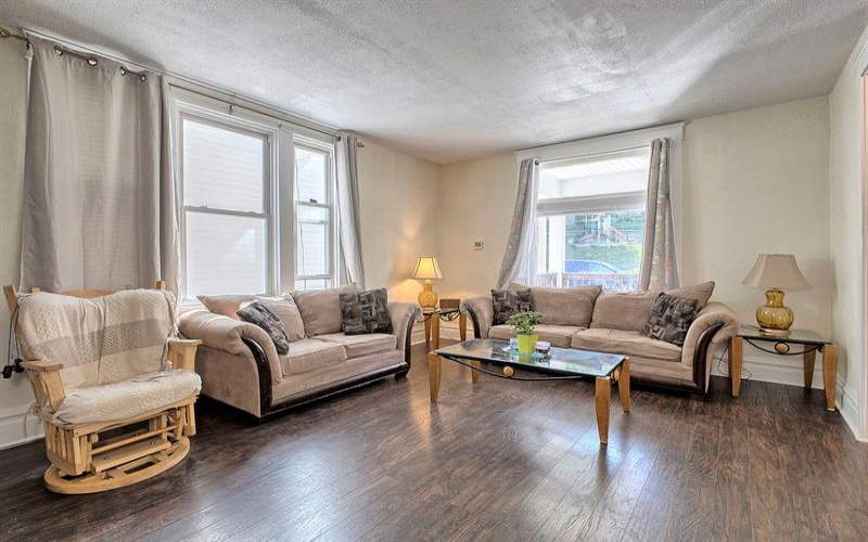 205 3rd STREET, Jeanette, 15644, 4 Bedrooms Bedrooms, ,2.1 BathroomsBathrooms,Residential,For Sale,3rd,1761281