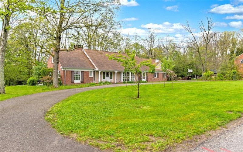 124 Hermitage Circle, Ligonier, 15658, 4 Bedrooms Bedrooms, 11 Rooms Rooms,2.3 BathroomsBathrooms,Residential,For Sale,Hermitage Circle,1761295