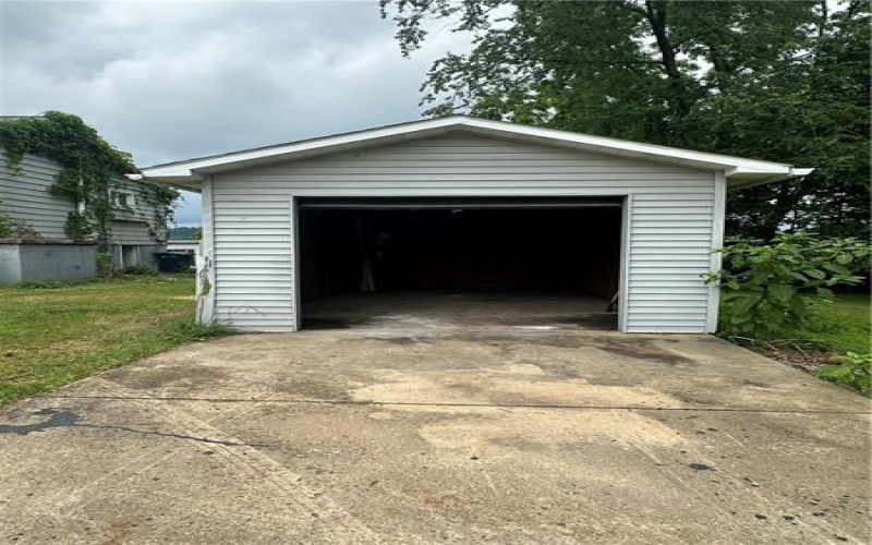 301 Armstrong Avenue, Avonmore, 15618, 3 Bedrooms Bedrooms, 6 Rooms Rooms,1 BathroomBathrooms,Residential,For Sale,Armstrong Avenue,1761345