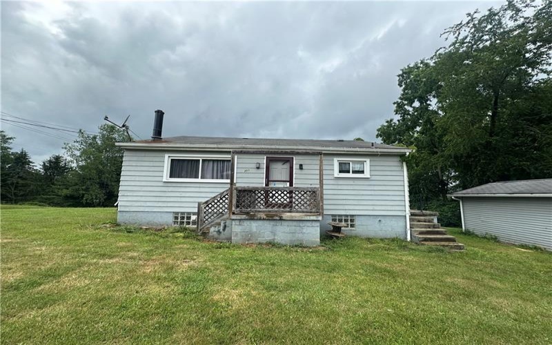 301 Armstrong Avenue, Avonmore, 15618, 3 Bedrooms Bedrooms, 6 Rooms Rooms,1 BathroomBathrooms,Residential,For Sale,Armstrong Avenue,1761345
