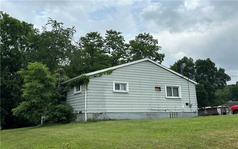 301 Armstrong Avenue, Avonmore, 15618, 3 Bedrooms Bedrooms, 6 Rooms Rooms,1 BathroomBathrooms,Residential,For Sale,Armstrong Avenue,1761345