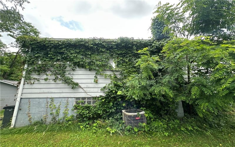 301 Armstrong Avenue, Avonmore, 15618, 3 Bedrooms Bedrooms, 6 Rooms Rooms,1 BathroomBathrooms,Residential,For Sale,Armstrong Avenue,1761345