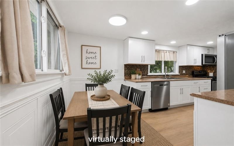 109 Jefferson St, Midway, 15060, 3 Bedrooms Bedrooms, 6 Rooms Rooms,2 BathroomsBathrooms,Residential,For Sale,Jefferson St,1761118