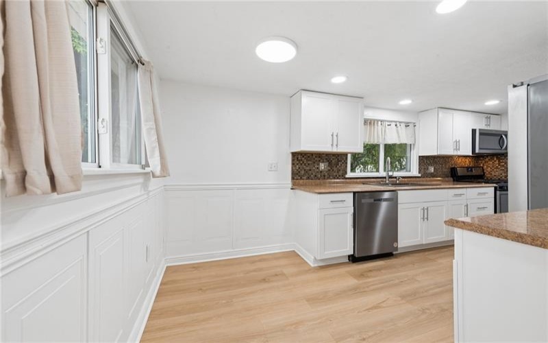 109 Jefferson St, Midway, 15060, 3 Bedrooms Bedrooms, 6 Rooms Rooms,2 BathroomsBathrooms,Residential,For Sale,Jefferson St,1761118