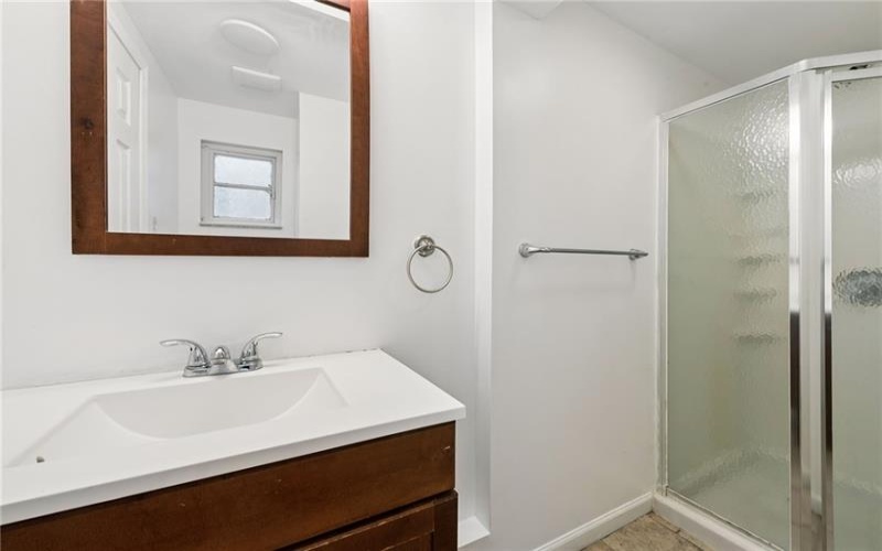 109 Jefferson St, Midway, 15060, 3 Bedrooms Bedrooms, 6 Rooms Rooms,2 BathroomsBathrooms,Residential,For Sale,Jefferson St,1761118