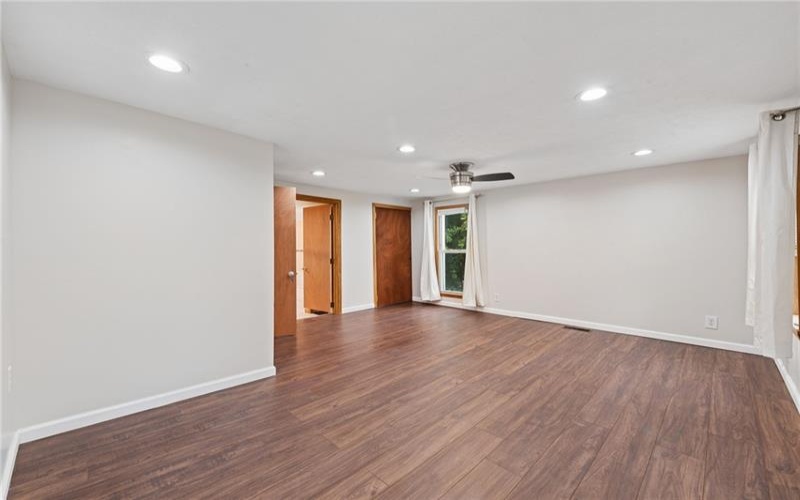 109 Jefferson St, Midway, 15060, 3 Bedrooms Bedrooms, 6 Rooms Rooms,2 BathroomsBathrooms,Residential,For Sale,Jefferson St,1761118