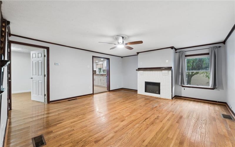 109 Jefferson St, Midway, 15060, 3 Bedrooms Bedrooms, 6 Rooms Rooms,2 BathroomsBathrooms,Residential,For Sale,Jefferson St,1761118