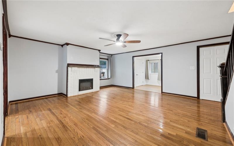 109 Jefferson St, Midway, 15060, 3 Bedrooms Bedrooms, 6 Rooms Rooms,2 BathroomsBathrooms,Residential,For Sale,Jefferson St,1761118