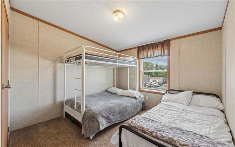33 High View Dr, Donegal, 15628, 3 Bedrooms Bedrooms, 7 Rooms Rooms,2 BathroomsBathrooms,Residential,For Sale,High View Dr,1761167