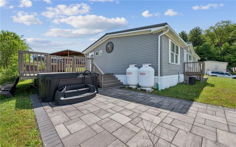 33 High View Dr, Donegal, 15628, 3 Bedrooms Bedrooms, 7 Rooms Rooms,2 BathroomsBathrooms,Residential,For Sale,High View Dr,1761167