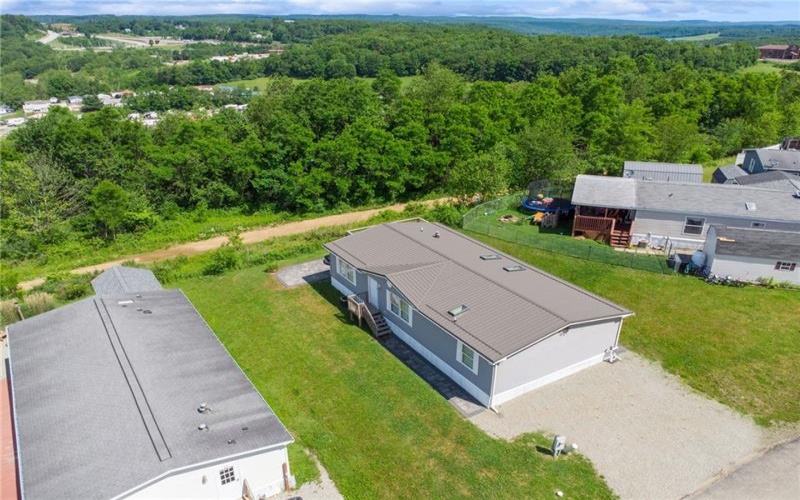 33 High View Dr, Donegal, 15628, 3 Bedrooms Bedrooms, 7 Rooms Rooms,2 BathroomsBathrooms,Residential,For Sale,High View Dr,1761167