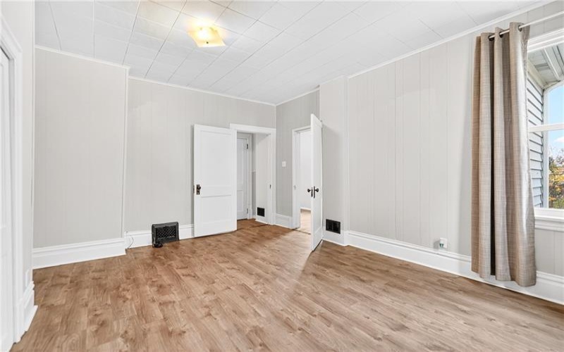 105 Center Ave, Mount Pleasant, 15666, 4 Bedrooms Bedrooms, 7 Rooms Rooms,2.1 BathroomsBathrooms,Residential,For Sale,Center Ave,1761228