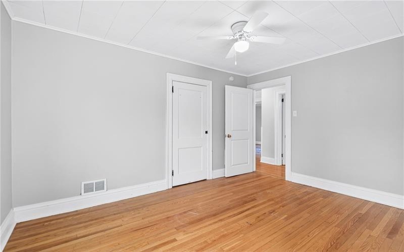 105 Center Ave, Mount Pleasant, 15666, 4 Bedrooms Bedrooms, 7 Rooms Rooms,2.1 BathroomsBathrooms,Residential,For Sale,Center Ave,1761228