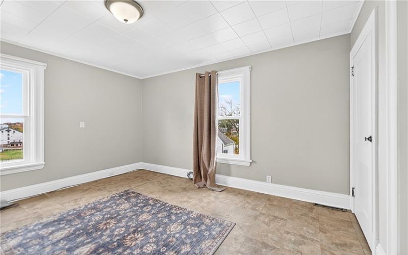 105 Center Ave, Mount Pleasant, 15666, 4 Bedrooms Bedrooms, 7 Rooms Rooms,2.1 BathroomsBathrooms,Residential,For Sale,Center Ave,1761228