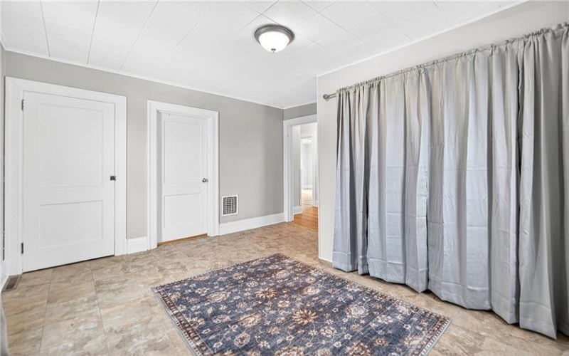 105 Center Ave, Mount Pleasant, 15666, 4 Bedrooms Bedrooms, 7 Rooms Rooms,2.1 BathroomsBathrooms,Residential,For Sale,Center Ave,1761228
