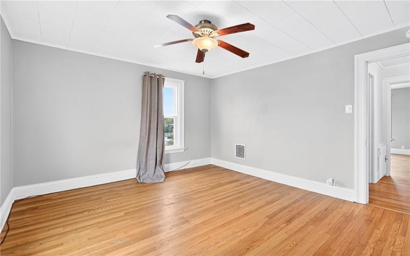 105 Center Ave, Mount Pleasant, 15666, 4 Bedrooms Bedrooms, 7 Rooms Rooms,2.1 BathroomsBathrooms,Residential,For Sale,Center Ave,1761228