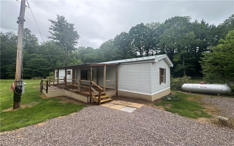1554 Greenville Rd, Meyersdale, 15558, 3 Bedrooms Bedrooms, ,1 BathroomBathrooms,Residential,For Sale,Greenville Rd,1761373