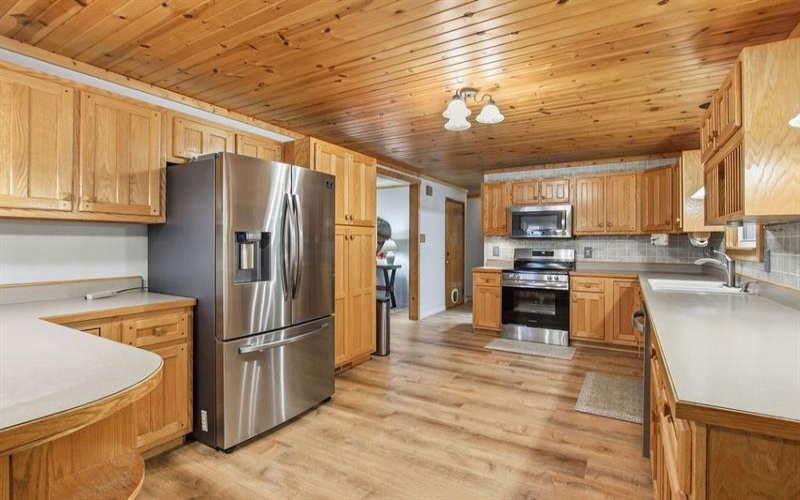 10 Braddock Dr, Ohiopyle, 15470, 4 Bedrooms Bedrooms, ,1.1 BathroomsBathrooms,Residential,For Sale,Braddock Dr,1761425