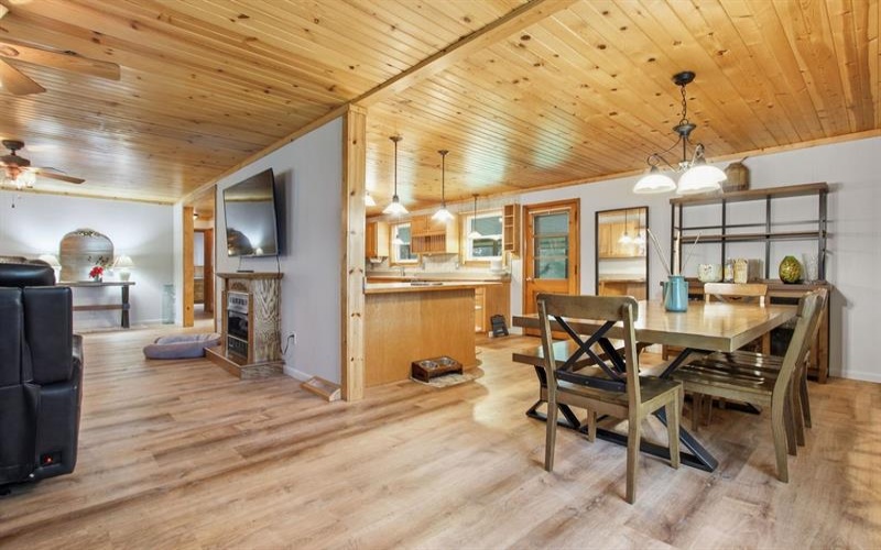 10 Braddock Dr, Ohiopyle, 15470, 4 Bedrooms Bedrooms, ,1.1 BathroomsBathrooms,Residential,For Sale,Braddock Dr,1761425