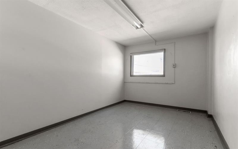 10 3rd St., Charleroi, 15022, ,Commercial-industrial-business,For Sale,3rd St.,1747401