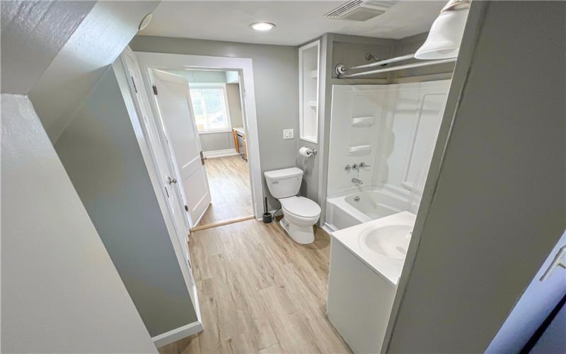 615 Broad St, Washington, 15301, 2 Bedrooms Bedrooms, 7 Rooms Rooms,2 BathroomsBathrooms,Residential,For Sale,Broad St,1747904