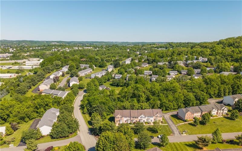 903 Royal Ct, Canonsburg, 15317, 3 Bedrooms Bedrooms, 8 Rooms Rooms,2.1 BathroomsBathrooms,Residential,For Sale,Royal Ct,1757368