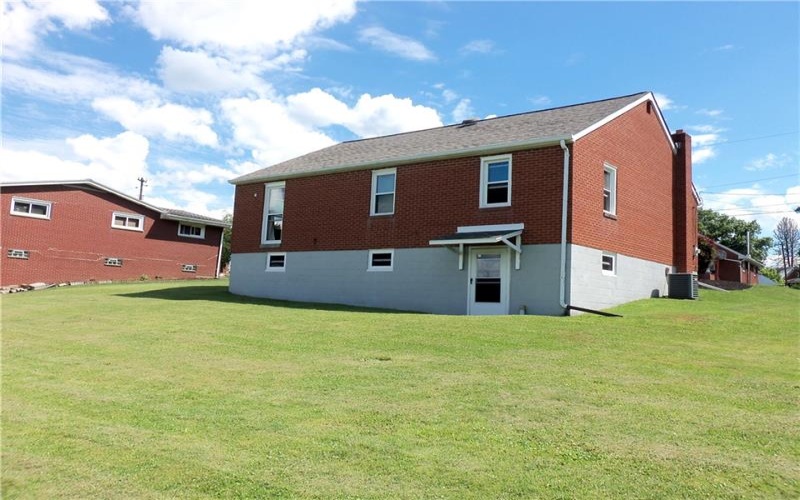 407 Grandview Ave, 15063, 15063, 3 Bedrooms Bedrooms, 6 Rooms Rooms,1 BathroomBathrooms,Residential,For Sale,Grandview Ave,1761088