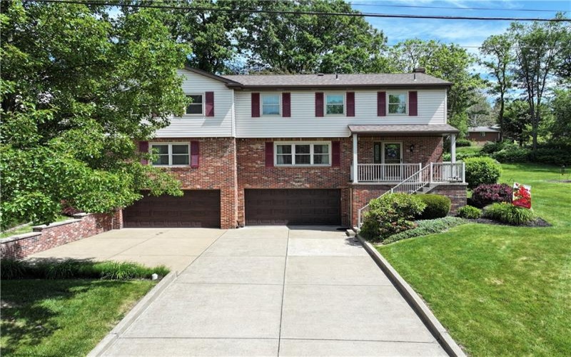 18 Christy Road, Delmont, 15626, 5 Bedrooms Bedrooms, 12 Rooms Rooms,2.1 BathroomsBathrooms,Residential,For Sale,Christy Road,1761303