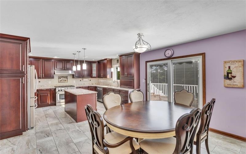 420 Lexington Drive, Greensburg, 15601, 4 Bedrooms Bedrooms, 11 Rooms Rooms,2.1 BathroomsBathrooms,Residential,For Sale,Lexington Drive,1761433