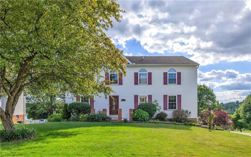 420 Lexington Drive, Greensburg, 15601, 4 Bedrooms Bedrooms, 11 Rooms Rooms,2.1 BathroomsBathrooms,Residential,For Sale,Lexington Drive,1761433