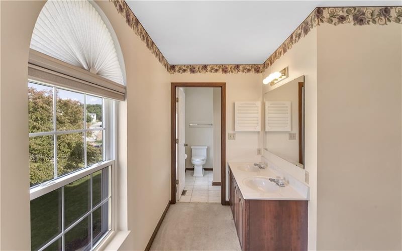 420 Lexington Drive, Greensburg, 15601, 4 Bedrooms Bedrooms, 11 Rooms Rooms,2.1 BathroomsBathrooms,Residential,For Sale,Lexington Drive,1761433