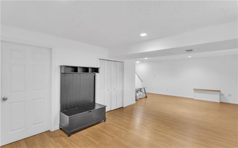 420 Lexington Drive, Greensburg, 15601, 4 Bedrooms Bedrooms, 11 Rooms Rooms,2.1 BathroomsBathrooms,Residential,For Sale,Lexington Drive,1761433