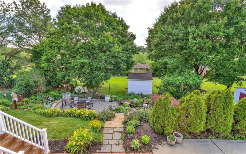 420 Lexington Drive, Greensburg, 15601, 4 Bedrooms Bedrooms, 11 Rooms Rooms,2.1 BathroomsBathrooms,Residential,For Sale,Lexington Drive,1761433