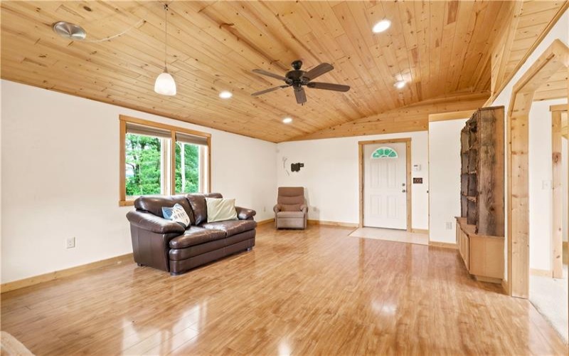 217 Lower Tabernacle Rd, Jones Mills, 15646, 5 Bedrooms Bedrooms, ,5 BathroomsBathrooms,Residential,For Sale,Lower Tabernacle Rd,1761474