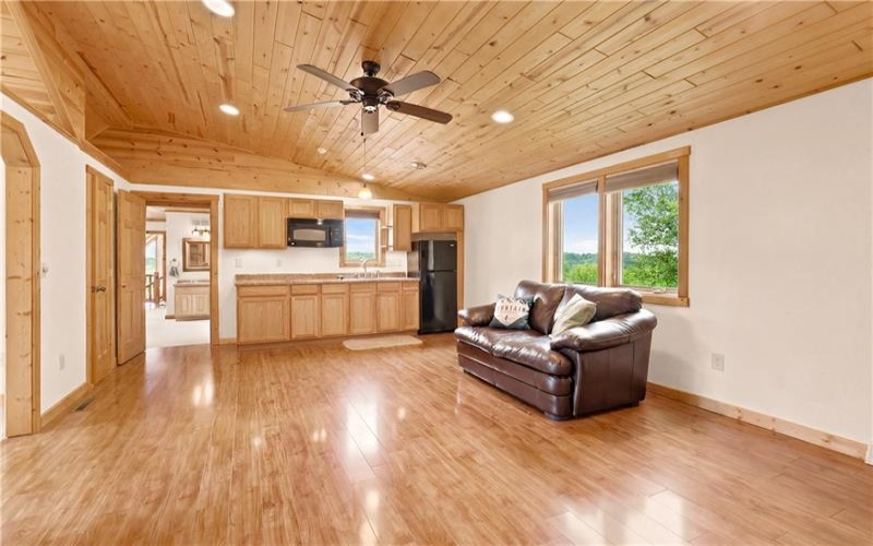 217 Lower Tabernacle Rd, Jones Mills, 15646, 5 Bedrooms Bedrooms, ,5 BathroomsBathrooms,Residential,For Sale,Lower Tabernacle Rd,1761474