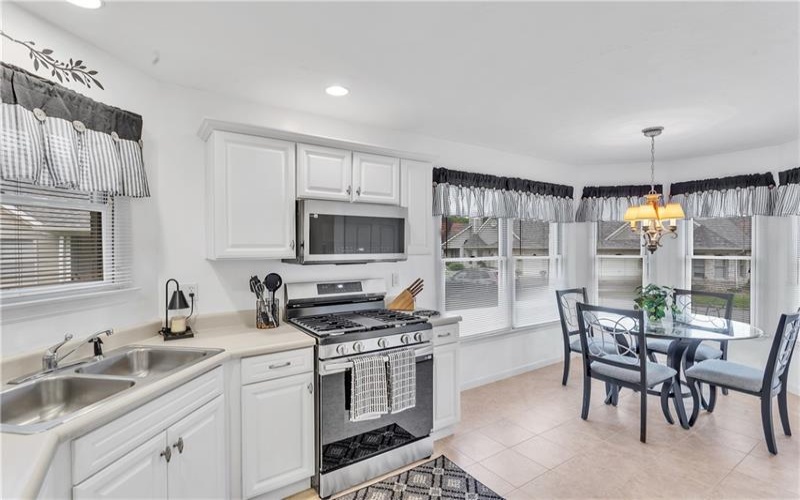 1903 Hunt Club Drive, Greensburg, 15601, 2 Bedrooms Bedrooms, 8 Rooms Rooms,2 BathroomsBathrooms,Residential,For Sale,Hunt Club Drive,1761514