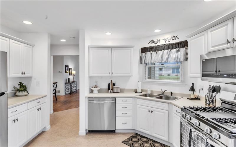 1903 Hunt Club Drive, Greensburg, 15601, 2 Bedrooms Bedrooms, 8 Rooms Rooms,2 BathroomsBathrooms,Residential,For Sale,Hunt Club Drive,1761514
